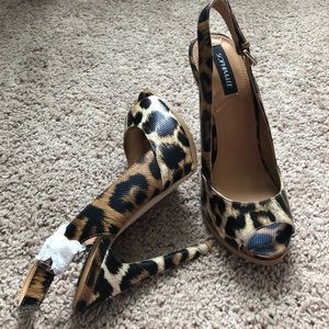 NEVER WORN leopard print, sling backs, 5 inch heel